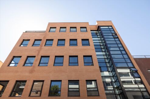 Picture of 266 - 630 sqm Office for rent.