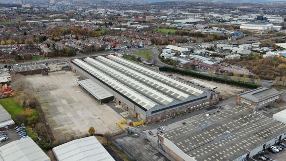 Picture of 195,564 sqft Industrial/Distribution for rent.