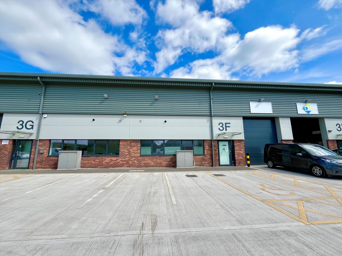 New modern industrial / warehouse development, ideally located on Sheffield Road, close to Junction 34 of the M1 Motorway - Available now