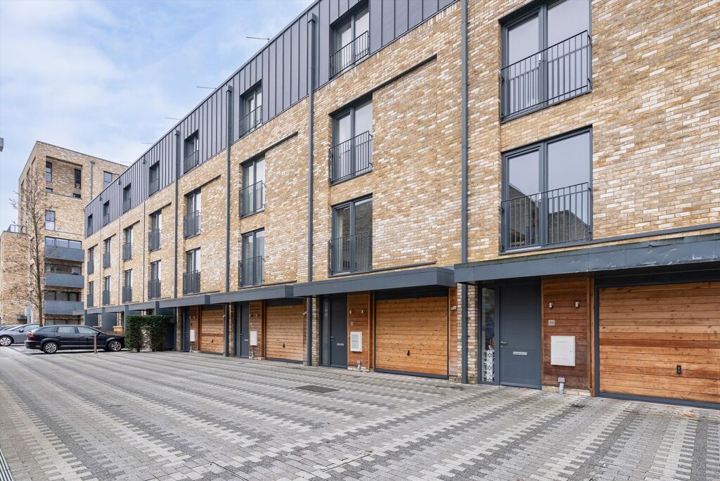 Image of Helena Close, Wandsworth, London, SW19
