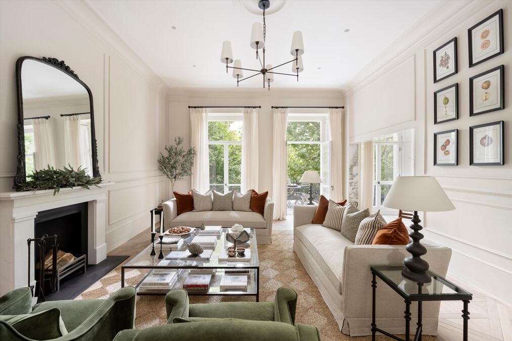 Image of Queen's Gate, South Kensington SW7