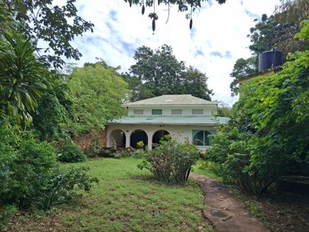 Picture of 3 bedroom house for sale.