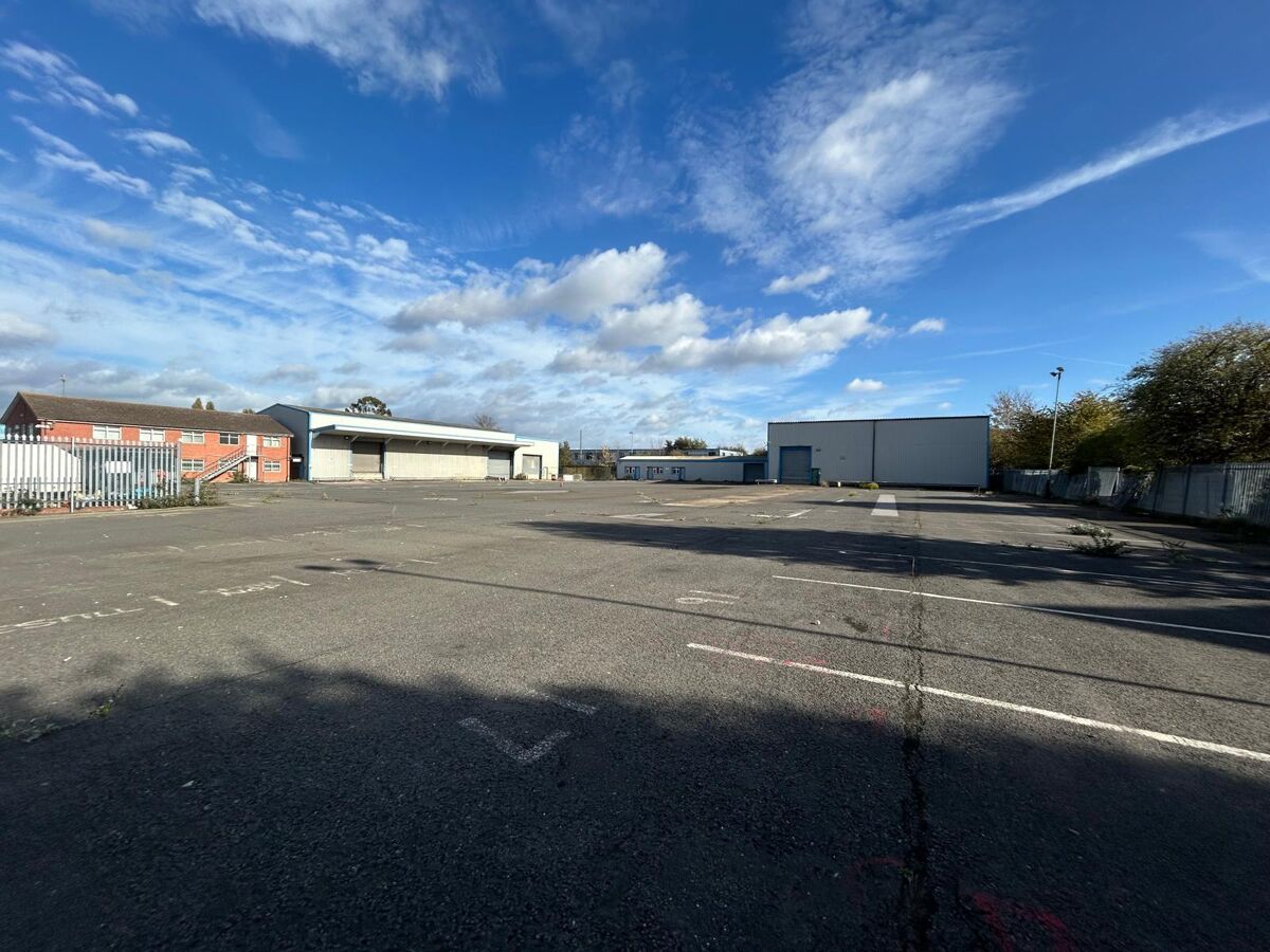 To Let / May Sell 
1.834 acre plot with 16,145 sq ft across 5 Warehouse / Industrial units