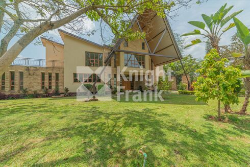 Picture of 5 bedroom house for sale.