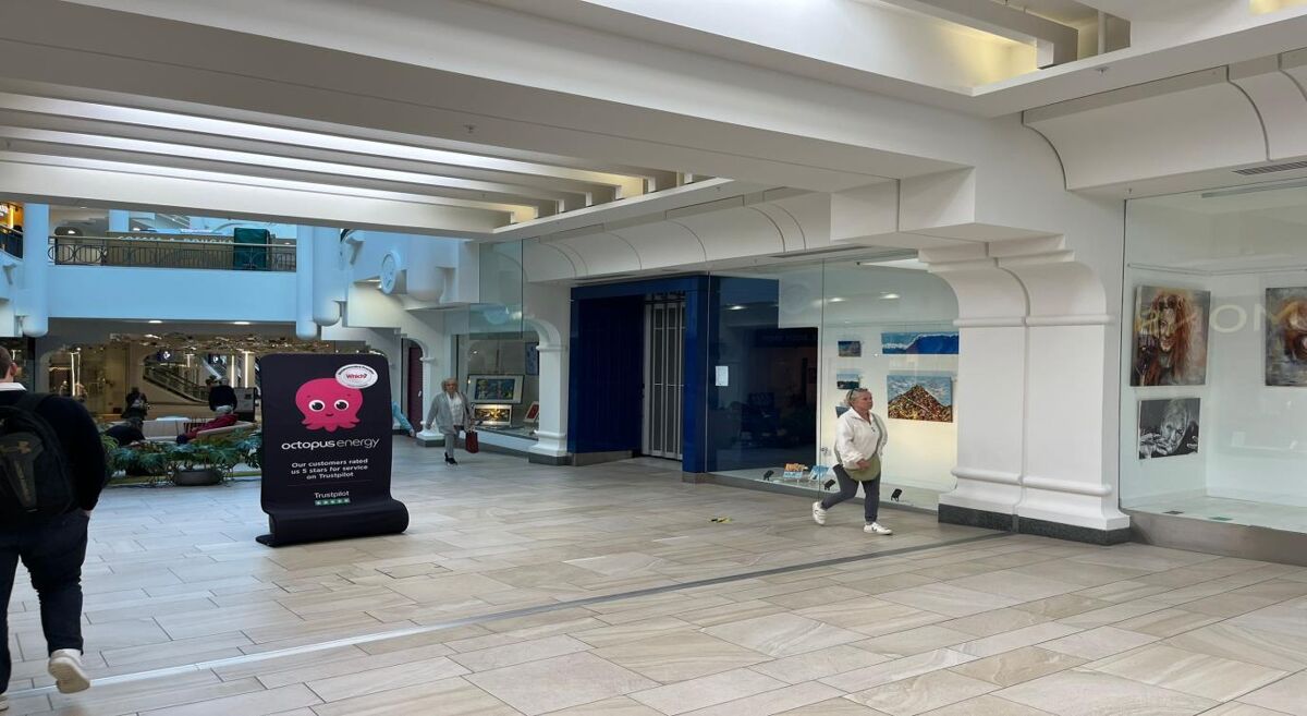 2,593 sq. ft Available