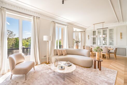 Picture of 3 bedroom apartment for sale.