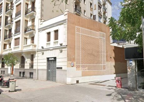 Picture of 1,038 sqm Office for rent.