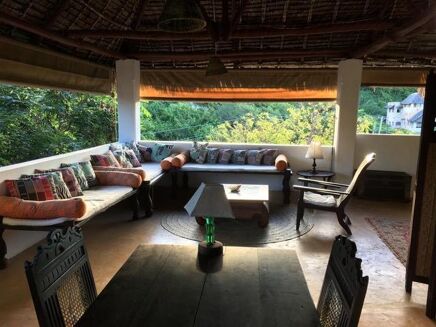 Picture of 4 bedroom villa for sale.