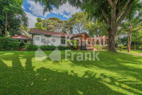 Picture of 4 bedroom house for sale.
