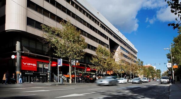 Picture of 386 - 1,570 sqm Office for rent.