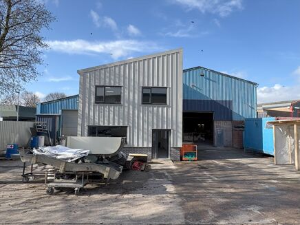 Picture of 7,501 sqft Industrial/Distribution for rent.