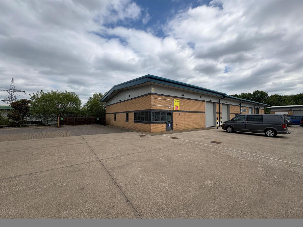High Quality Industrial / Warehouse Units Close to Junction 37 of the M1 Motorway
