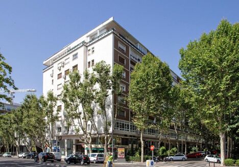 Picture of 150 - 649 sqm Office for rent.