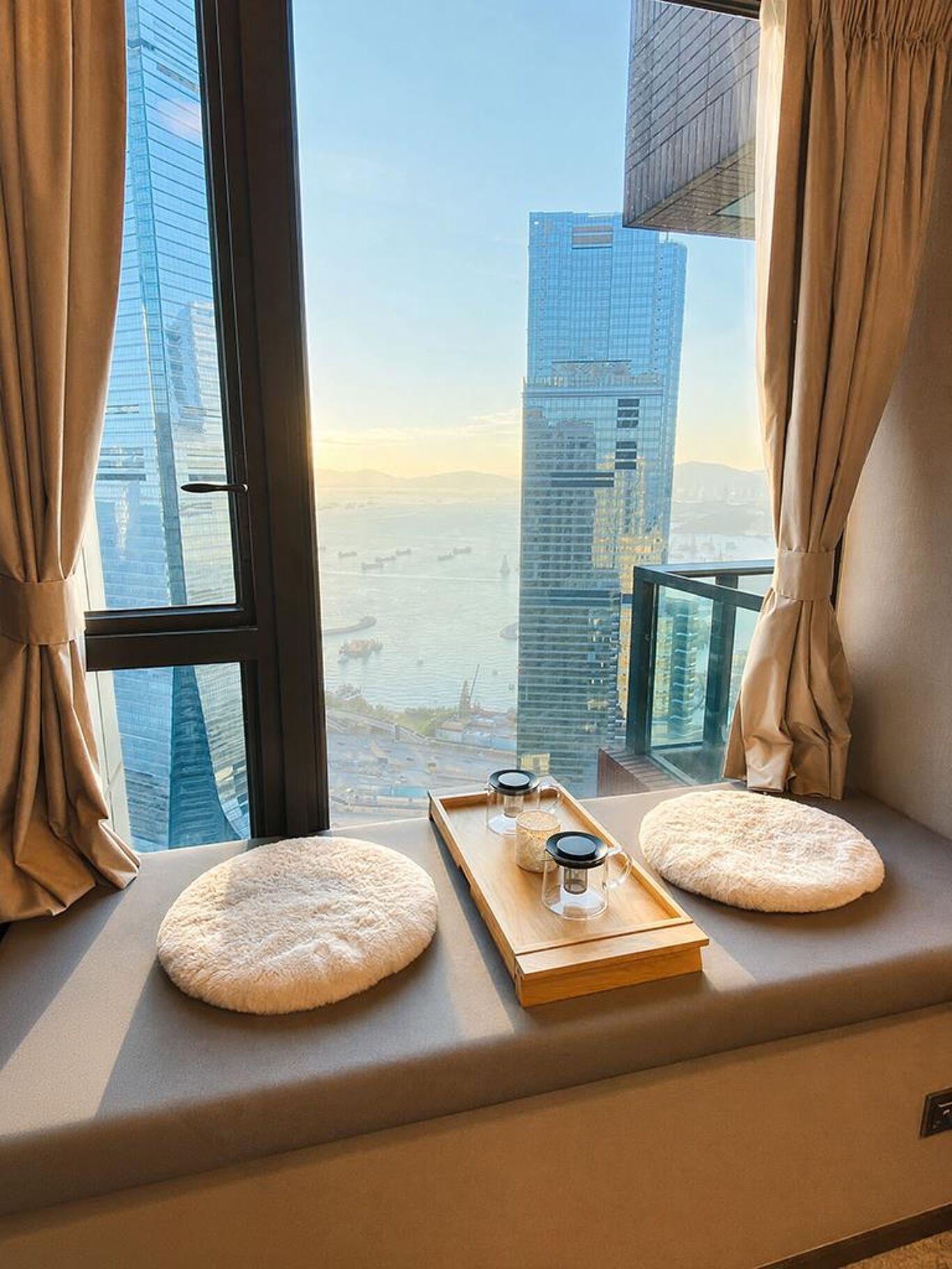 Image of The Arch, 1 Austin Road West, Tsim Sha Tsui, Kowloon