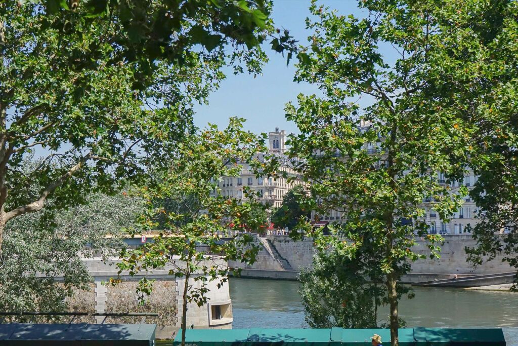 Image of Quai de la Tournelle, Paris, 5ème