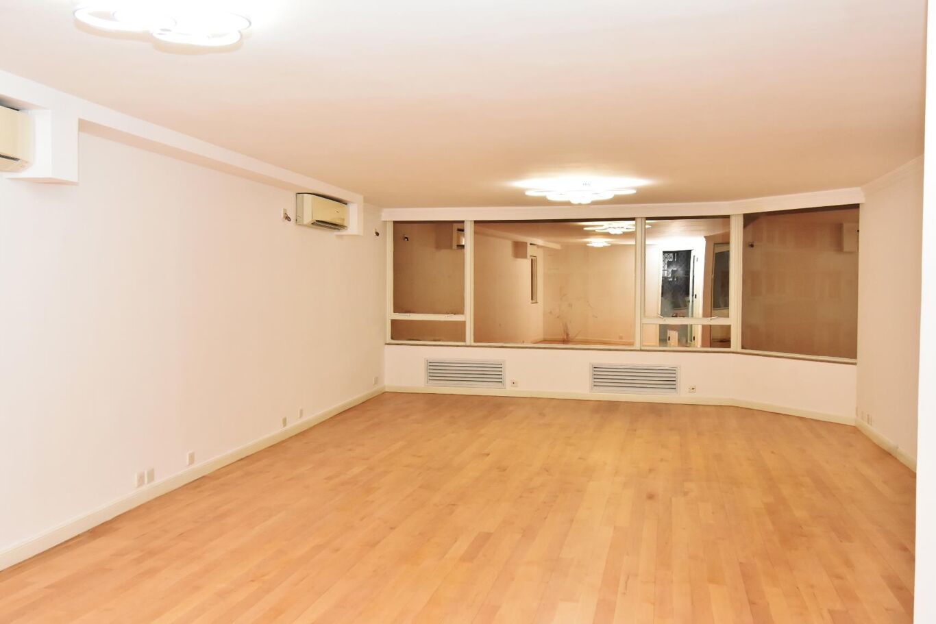 Image of Silvercrest, 24 Macdonnell Road, Mid-Levels Central