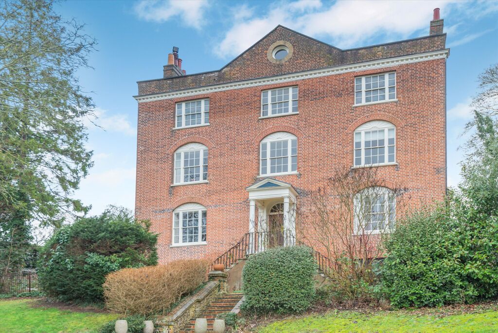 Image of Park Street, Hatfield, Hertfordshire AL9