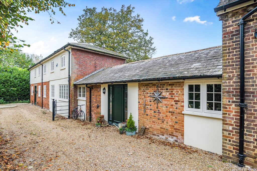 Image of Garden House Lane, St. Albans, Hertfordshire AL3