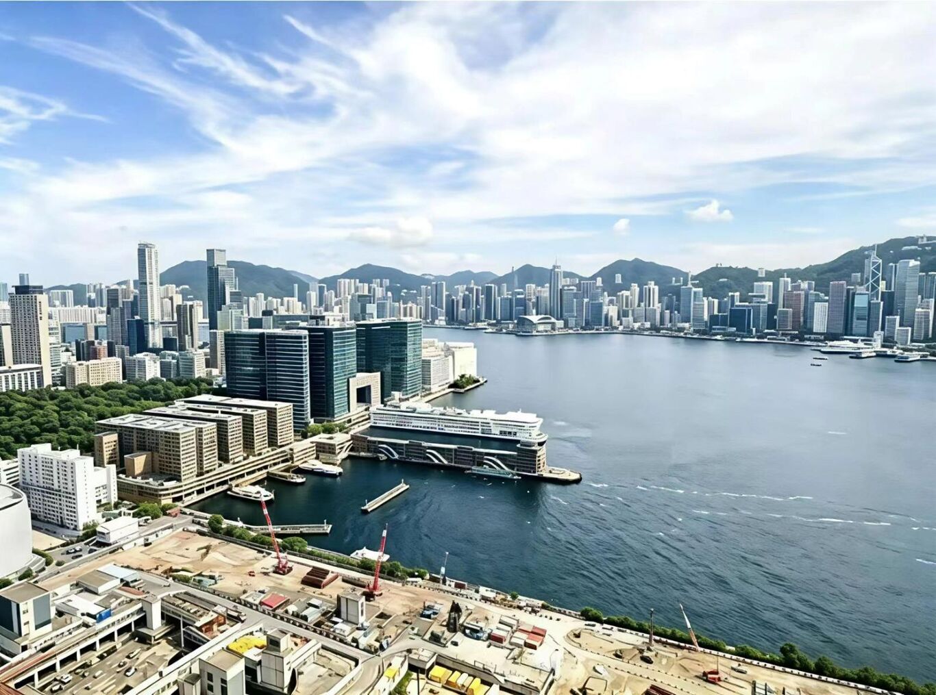 Image of The Arch, 1 Austin Road West, Tsim Sha Tsui, Kowloon