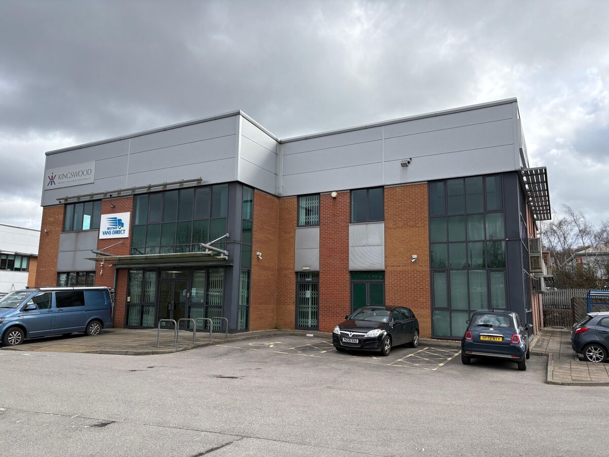 First Floor offices on etablished business park in South West Sheffield