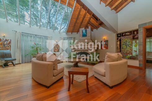 Picture of House for sale.