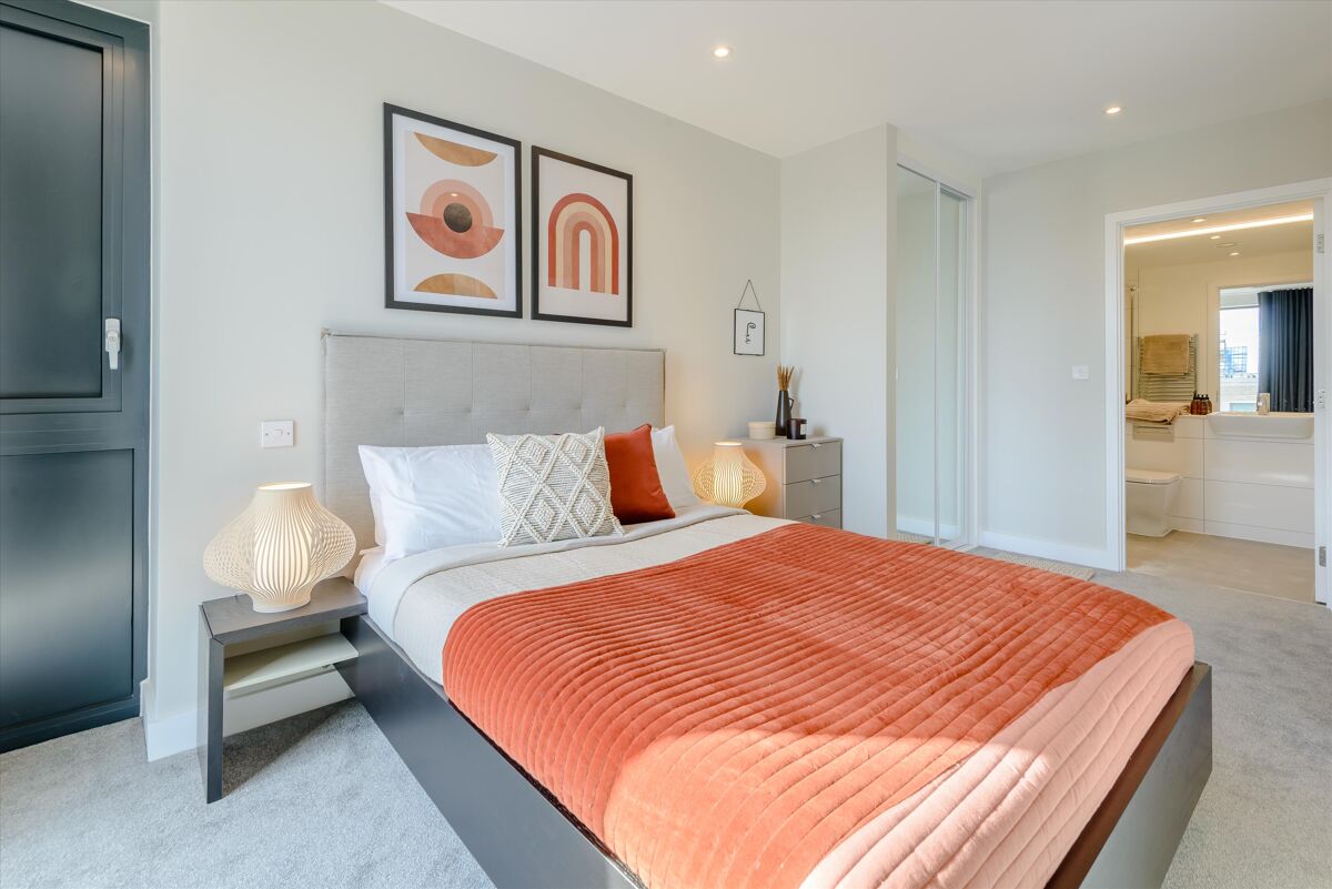 flat to rent in Thomas Layton Way, Brentford, TW8 ILM012218683