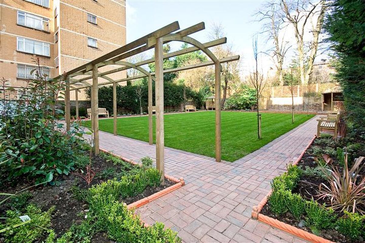 flat to rent in Lincoln Court, 42 Maida Vale, London, W9 ILM012289689