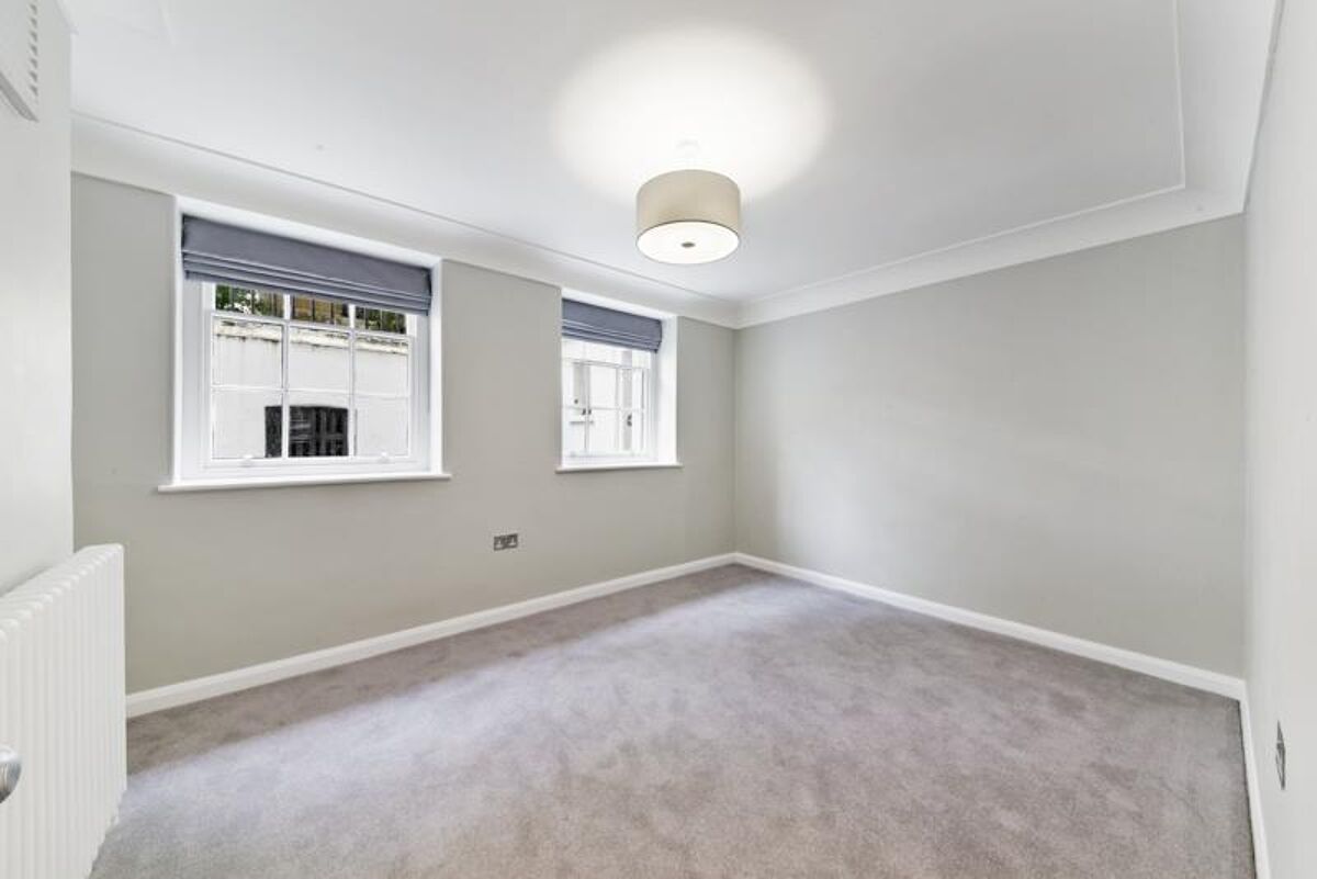flat to rent in 34 Trinity Church Square, London, SE1 ILM012376975