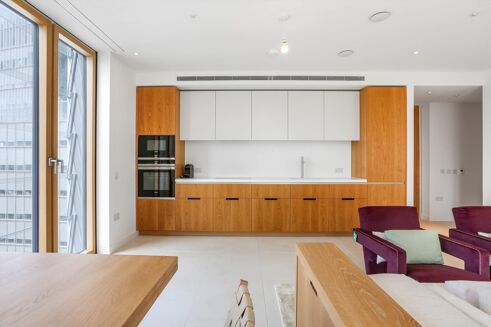 Picture of 2 bedroom flat for rent.