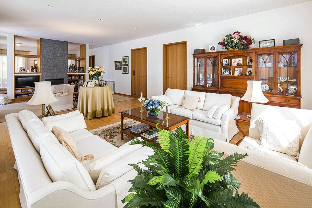 house for sale in Penina, Algarve IRD060018 Knight Frank