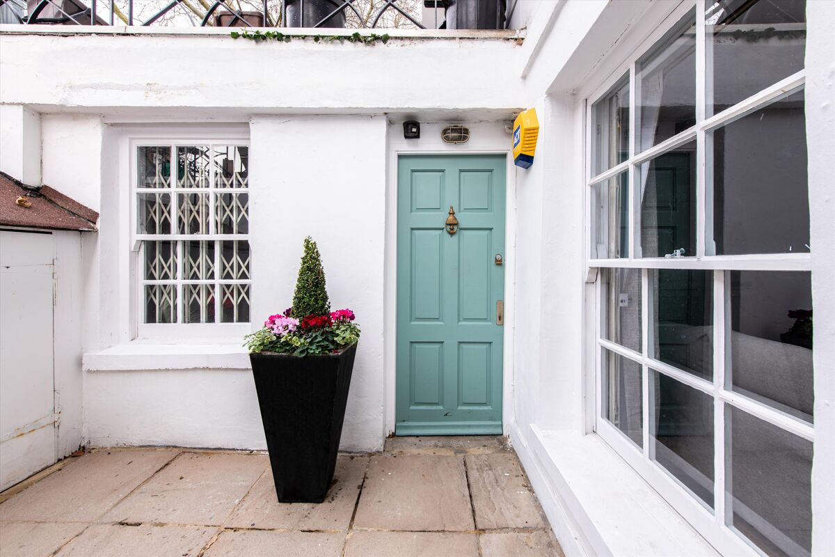 for sale in Barnsbury Road, Islington, London, N1