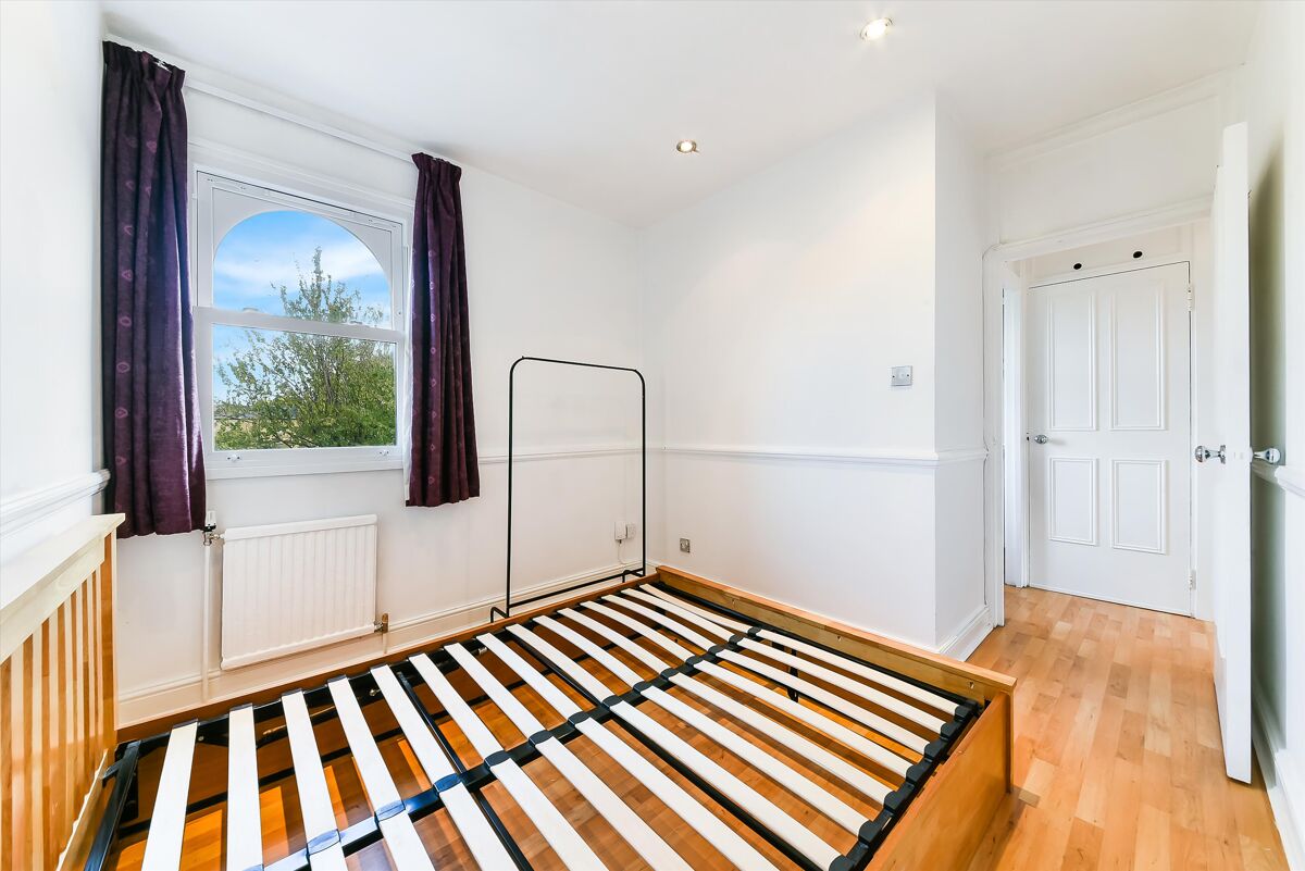 flat for sale in Queensbury Street, London, N1 ISL012038340 Knight