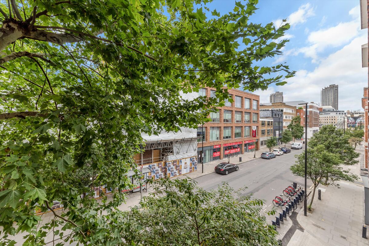 flat for sale in Goswell Road, London, EC1V ISL012048212 Knight Frank
