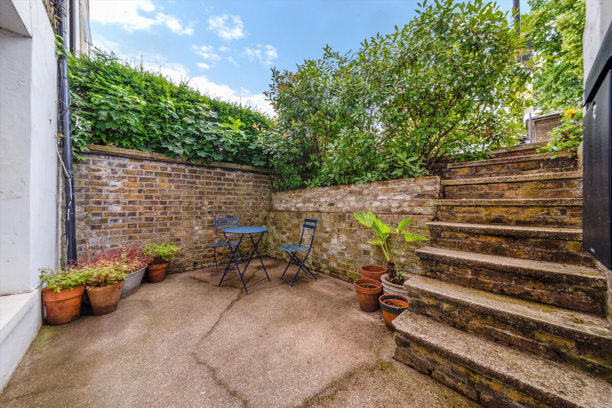 flat for sale in Canonbury Park North, London, N1 ISL012086979