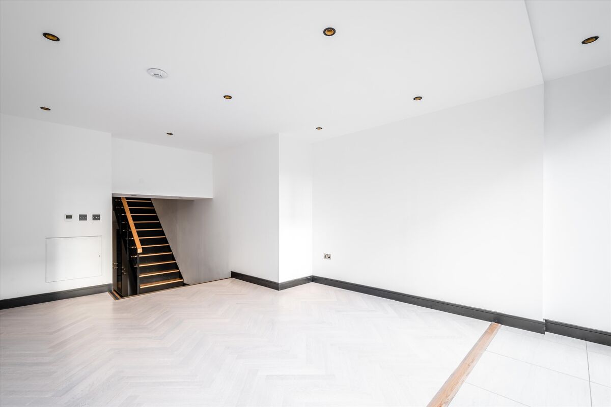 flat for sale in De Beauvoir Crescent, London, N1 ISL012107729