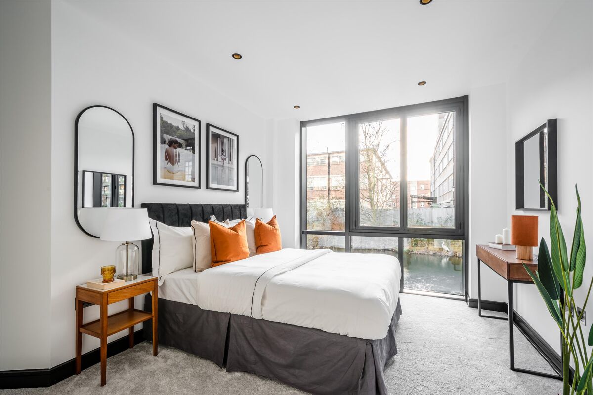flat for sale in De Beauvoir Crescent, London, N1 ISL012111488