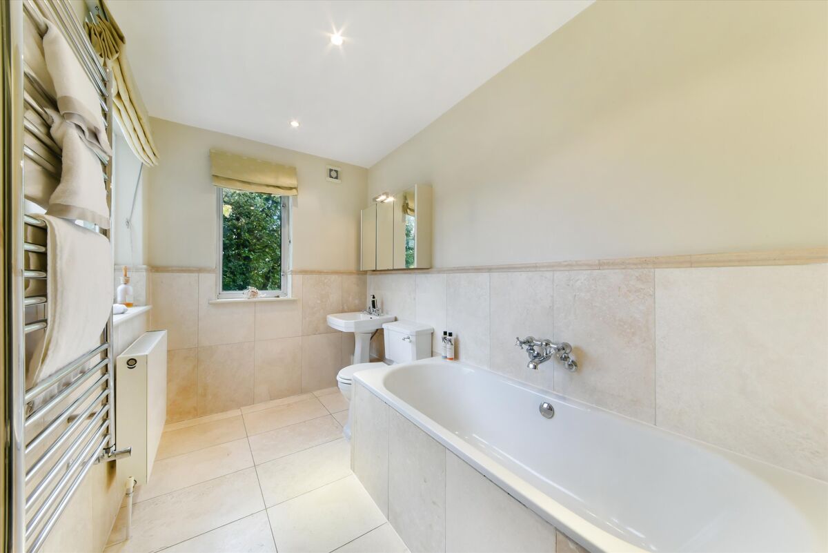 house for sale in Noel Road, London, N1 ISL012152574 Knight Frank