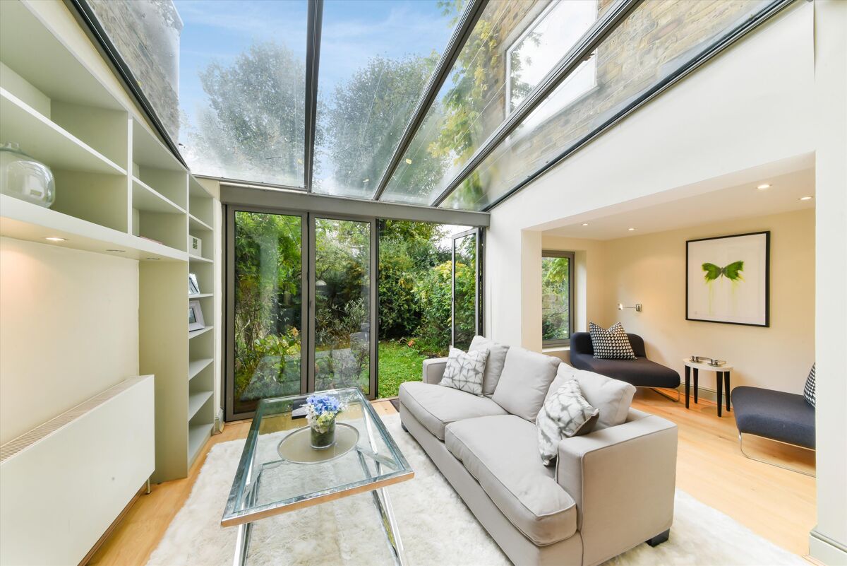 house for sale in Noel Road, London, N1 ISL012152574 Knight Frank