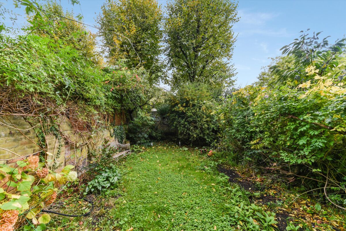 house for sale in Noel Road, London, N1 ISL012152574 Knight Frank