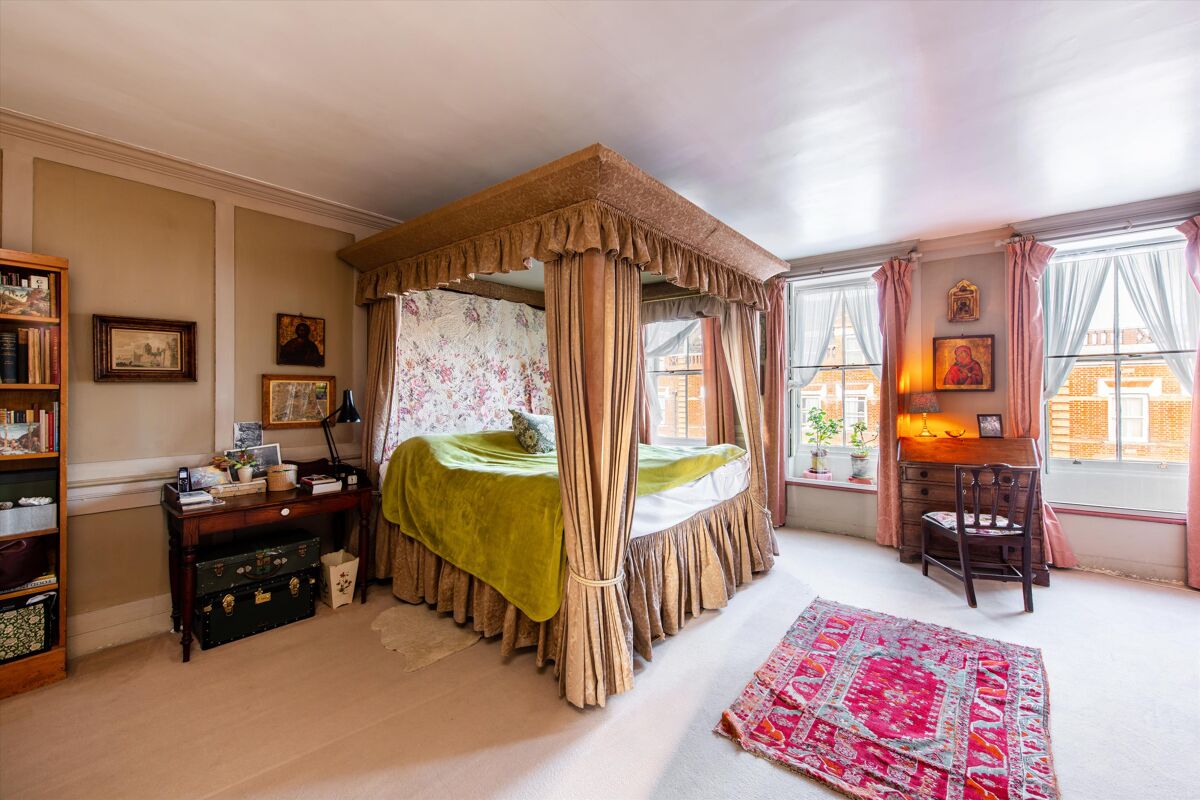 house for sale in Stoke Newington Church Street, London, N16