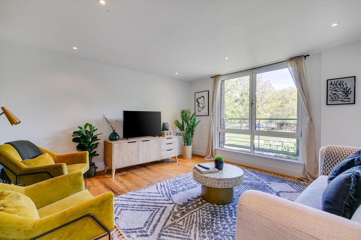 flat for sale in Graham Street, London, N1 ISL012217317 Knight Frank