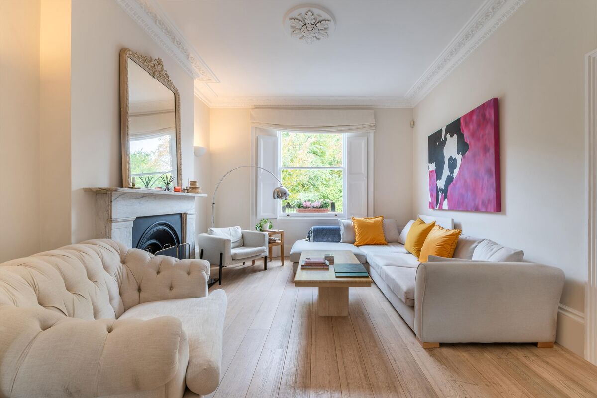 house for sale in Thornhill Square, London, N1 ISL012229288 Knight