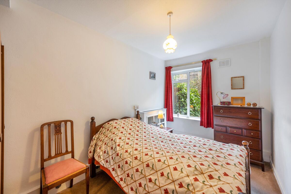 for sale in Gerrard Road, London, N1 ISL012280191 Knight