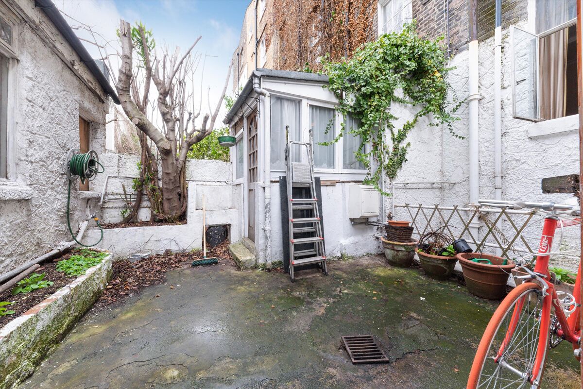 for sale in Wilmington Square, London, WC1X ISL012315027