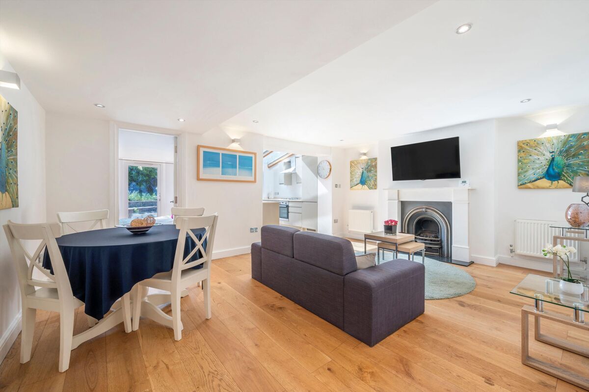 flat for sale in Stratford Villas, London, NW1 ISL012316679 Knight