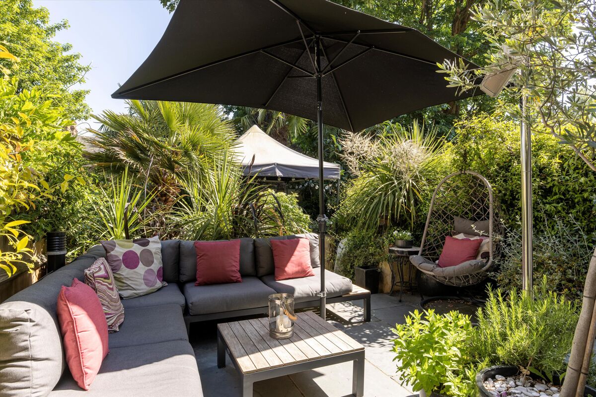 house for sale in Dresden Road, London, N19 ISL012375639 Knight Frank