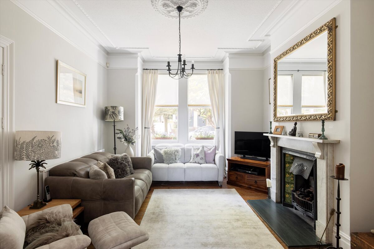 house for sale in Dresden Road, London, N19 ISL012375639 Knight Frank