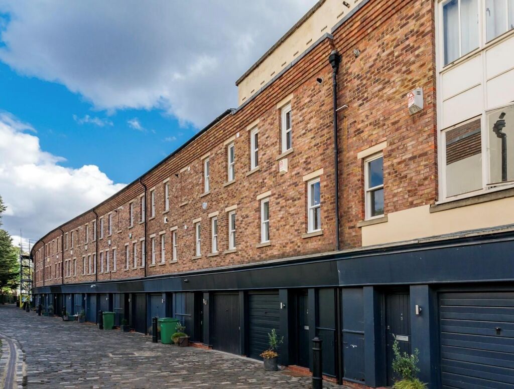 Image of St. Pauls Mews, Camden, NW1