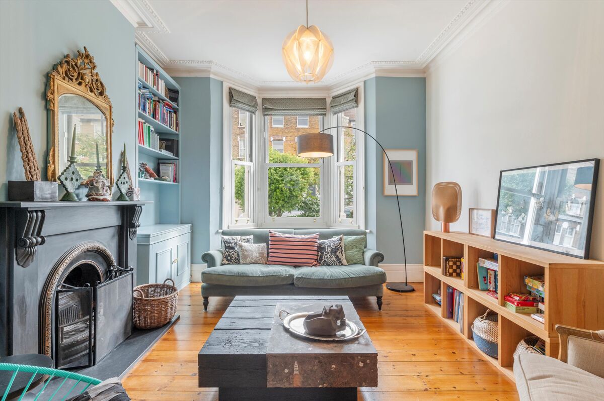 house for sale in St. Thomas's Road, London, N4 ISL012429257 Knight