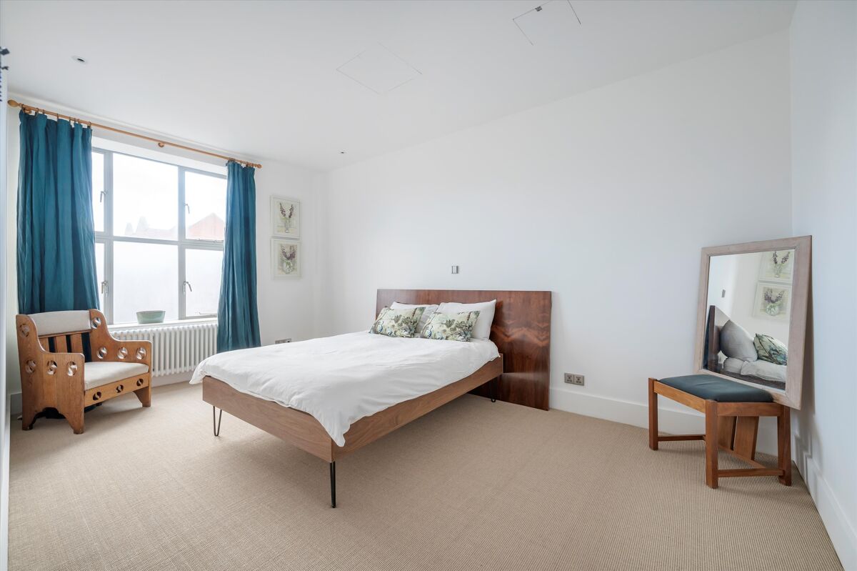 A closer look at Very Narrow Penthouse Property Industrial Home